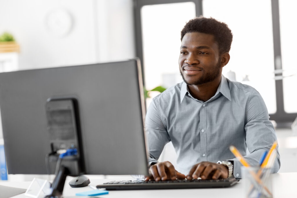 Man taking a Modernized Hazmat Training course Online